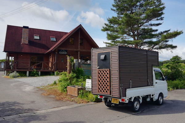 建築のプロが、軽トラをキャンプ仕様にします